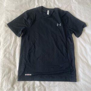 (NWT) Under Armour HeatGear Men’s Black Athletic T-Shirt